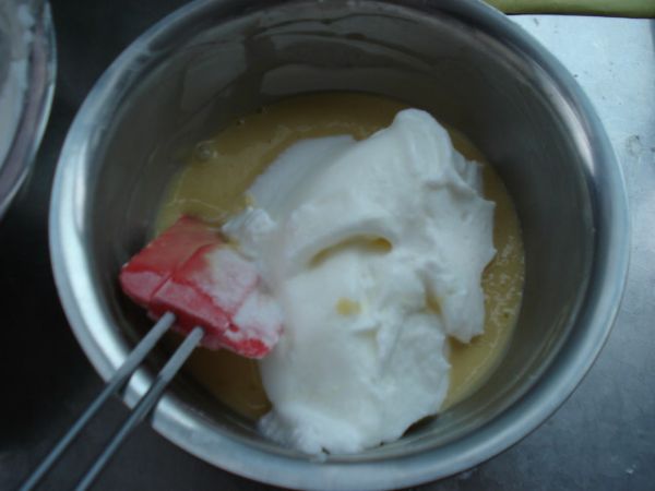 咖啡彩绘蛋糕卷