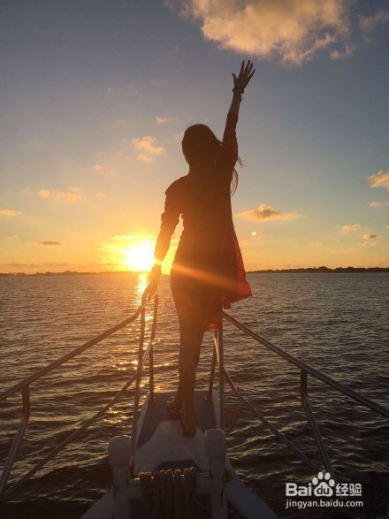 年轻人为什么这么沉迷玩竞技游戏？