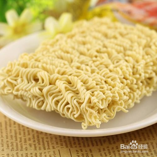 微波炉煮泡面用热水还是冷水