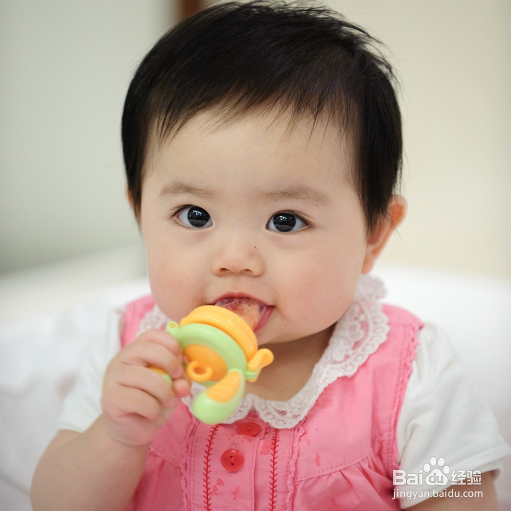 夏季带宝宝外出要防晒，这十点妈妈必须做