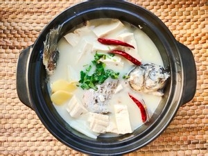 超鲜的鲫鱼豆腐汤