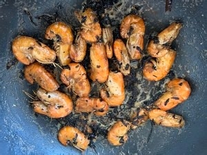 自己在家做超简单茶叶虾