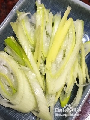 简单好吃的娃娃菜炖冻豆腐的做法