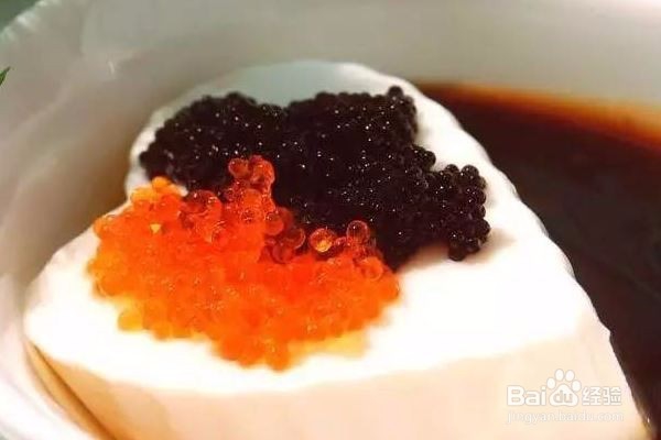 摩尔曼斯克看极光,一个在极光照耀下的城市