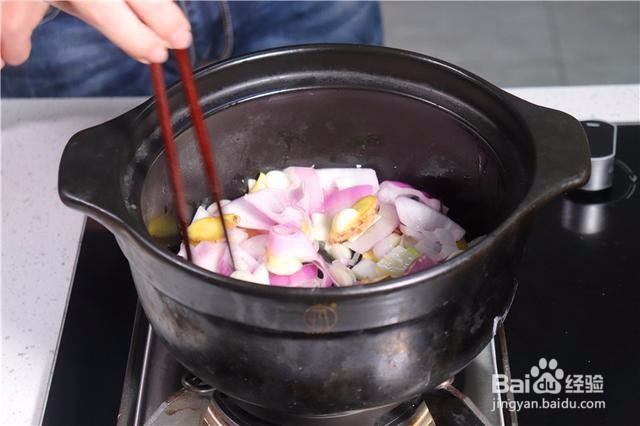 教你煮粉肠特色做法，粉肠鲜嫩又香
