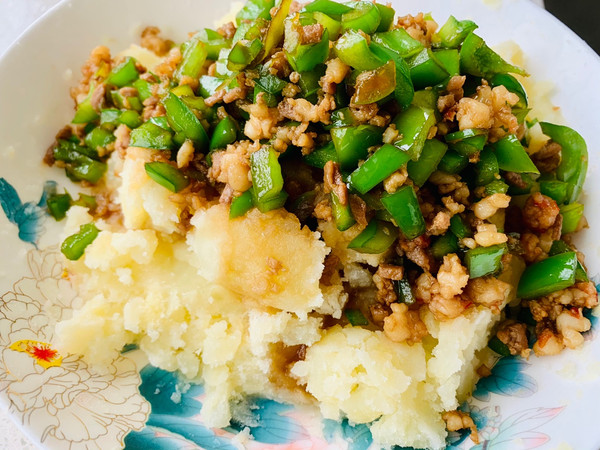 青椒虾仁土豆泥