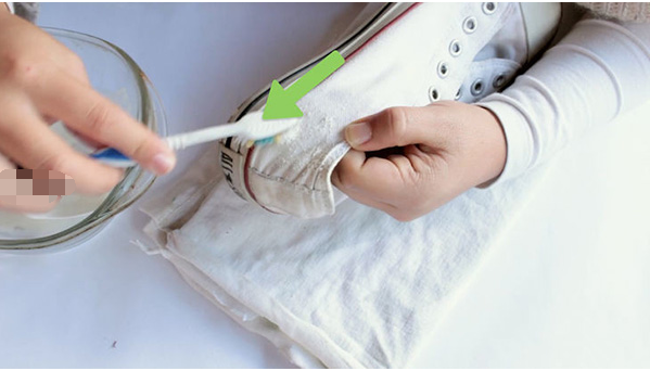 匡威鞋垫拿不出来该如何清洗