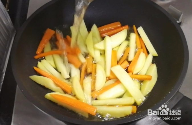 牛肉炖土豆炖做法