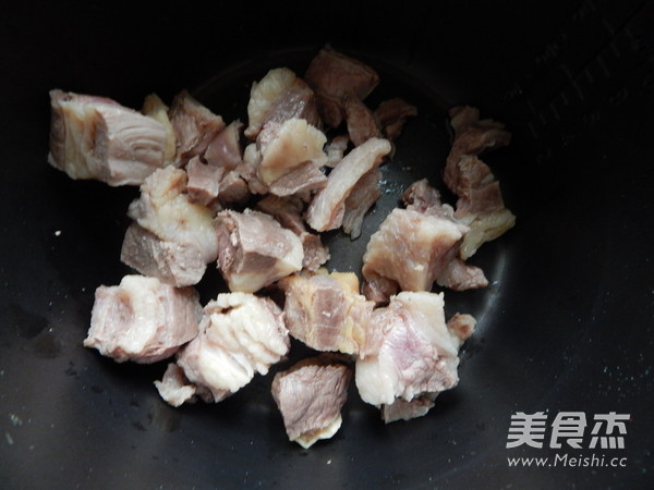 西红柿土豆炖牛楠