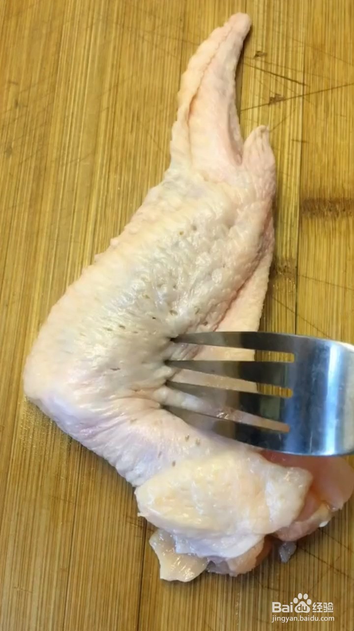 如何制作香脆炸鸡翅