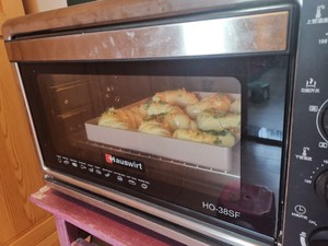 肉松火腿面包的做法