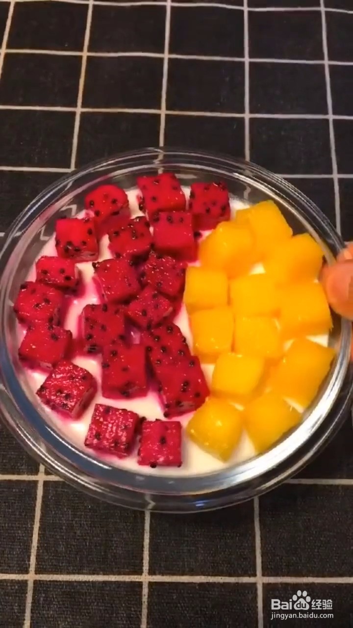 如何制作好吃的水果双皮奶