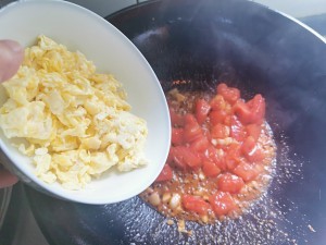 养生食补西红柿炒鸡蛋的做法