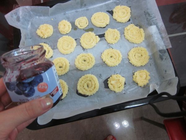 蓝莓奶香小曲奇