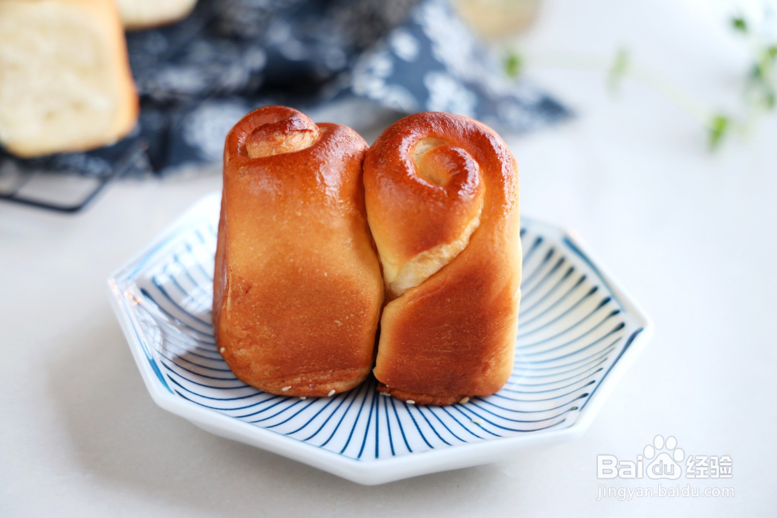 脆皮蜂蜜小面包