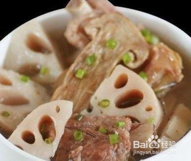 <b>松茸排骨汤的做法</b>