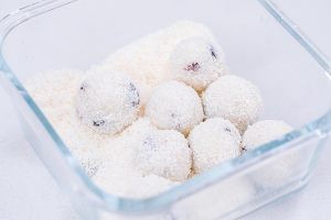 怎样做蔓越莓山药球