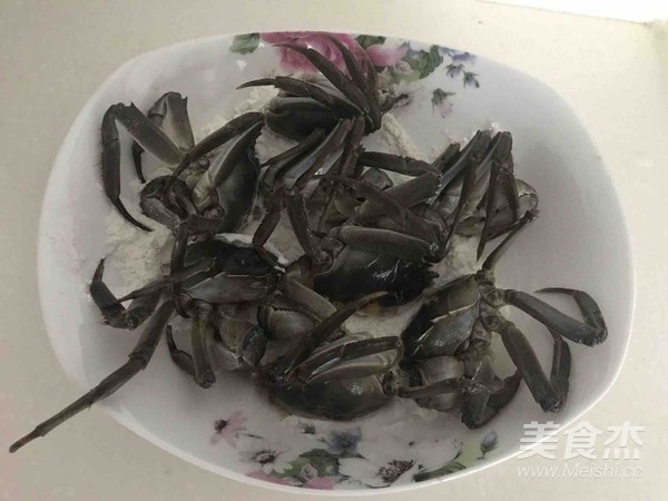 毛蟹土豆条(创意菜)