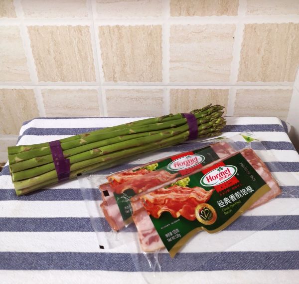 香煎培根芦笋卷