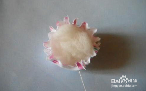 怎么制作废弃的口红瓶DIY创意针插？