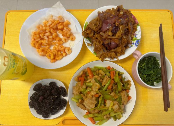 打工人快手炸小河虾