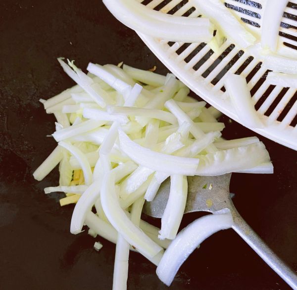 冬笋肉丝炒白菜