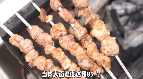 炭烤羊肉串大腰子