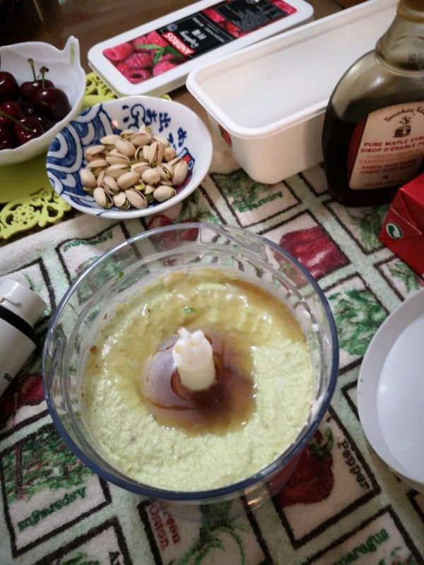 开心果鳄梨冰淇淋