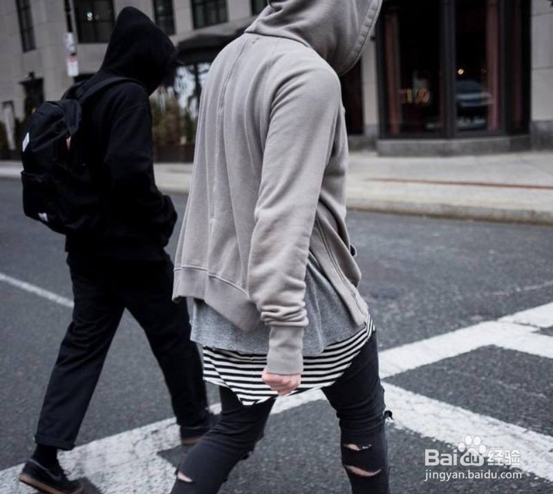 男生卫衣如何搭配