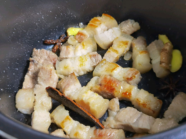 贴秋膘丨笋干红烧肉