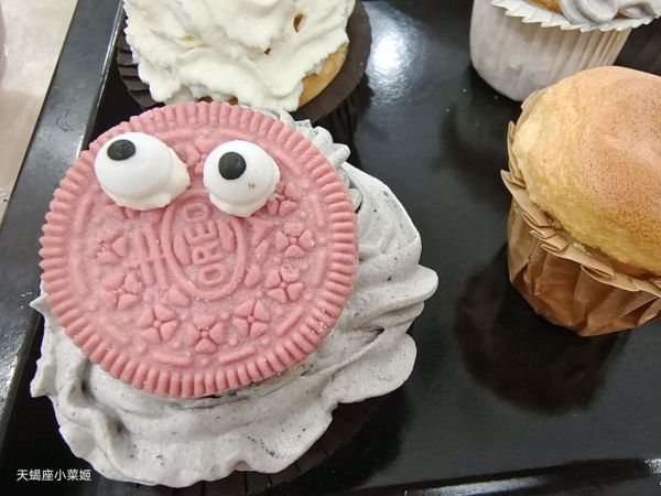 小怪兽杯子蛋糕