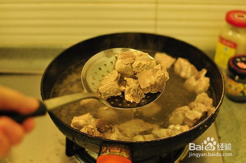 新手怎么做萝卜红烧排骨