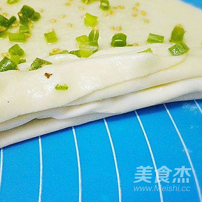 葱油饼的家常做法