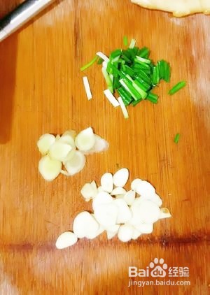 【超详细】如何在家做出超级美味的辣子鸡丁!