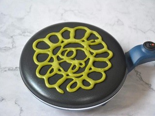 蕾丝鸡蛋饼怎么做?