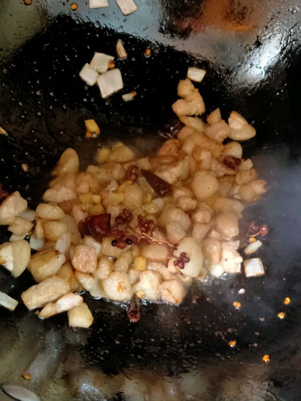 五花肉烧黄花鱼