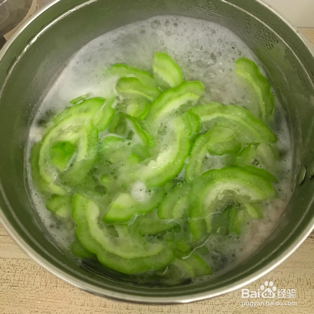 一人吃饭の苦瓜肉片汤