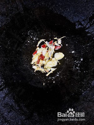 蒜苗炒腊肉的做法