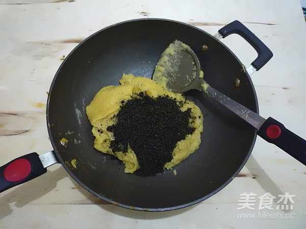 抹茶麻茸酥&红曲麻茸酥