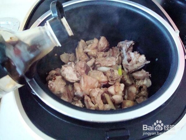 如何制作电饭煲莲藕汤烧鸡
