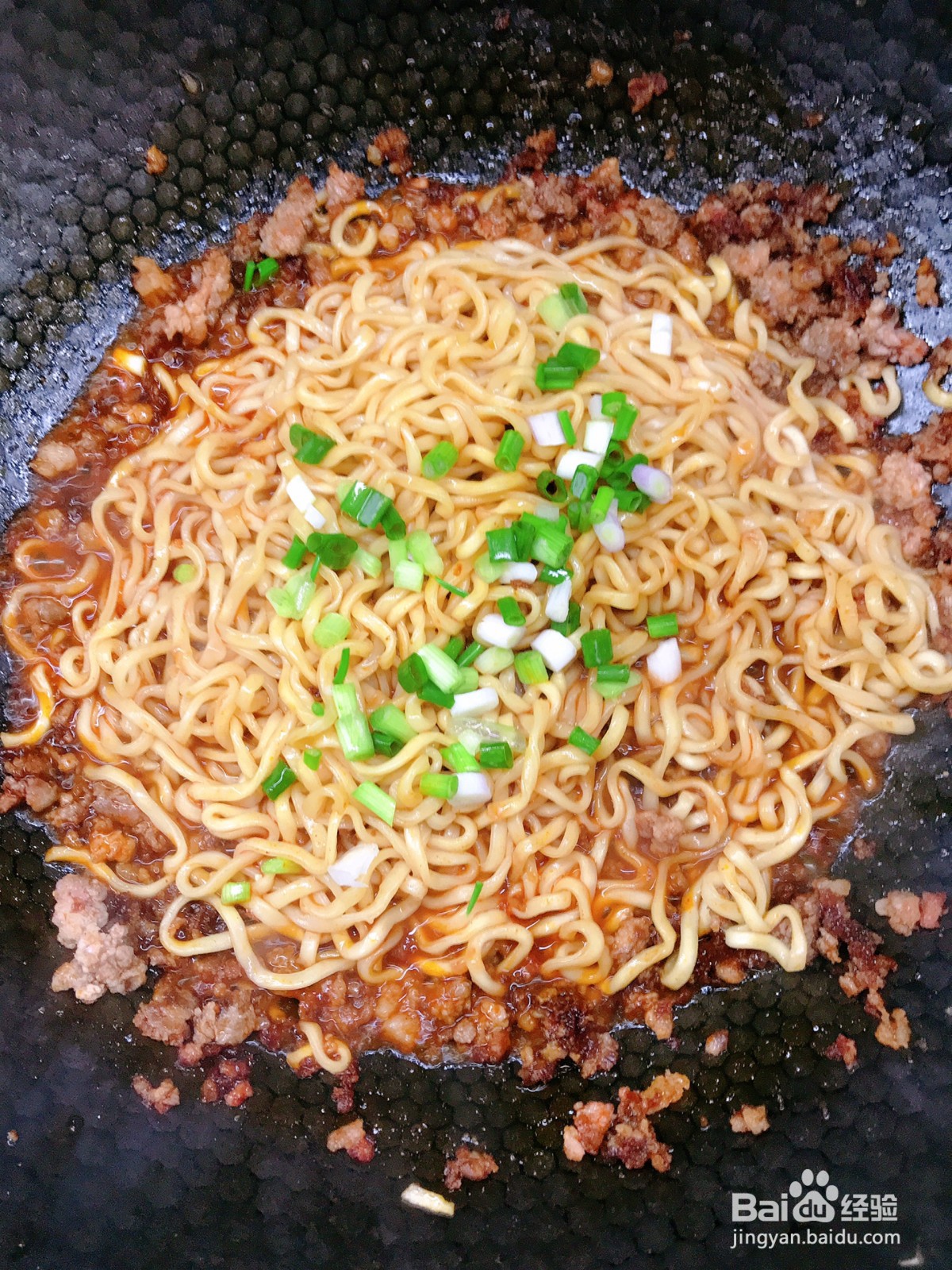 肉末炒火鸡面的做法