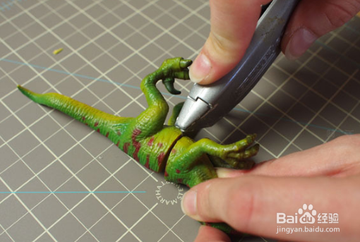 教你用宝宝玩具和小木块制作有趣的玄关挂钩