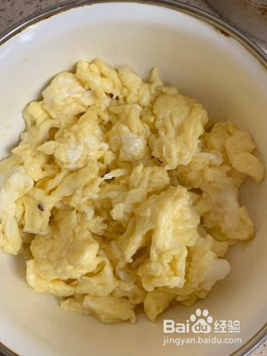 食补佳品家常菜之莴笋炒鸡蛋的做法