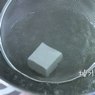 美味补钙鲜虾丸