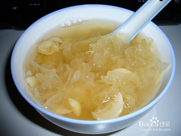 外阴白斑吃什么好