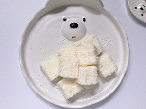 椰蓉牛奶的做法