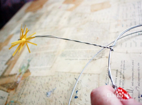 用吸管制作绚丽的家居点缀小摆设