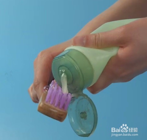 过期的化妆品可以再利用