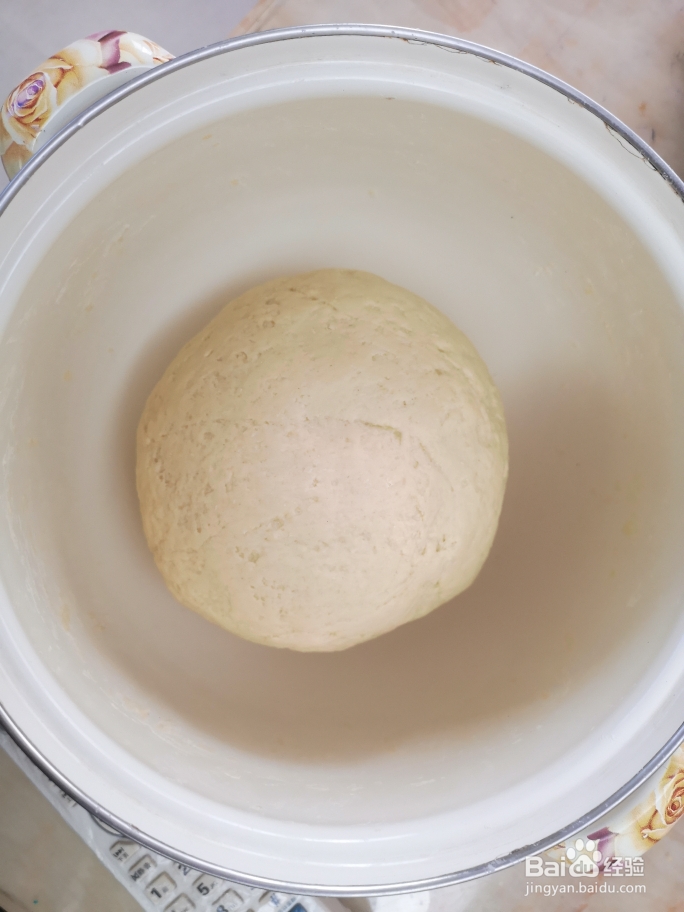 爽脆可口的玉米面鸡腿包