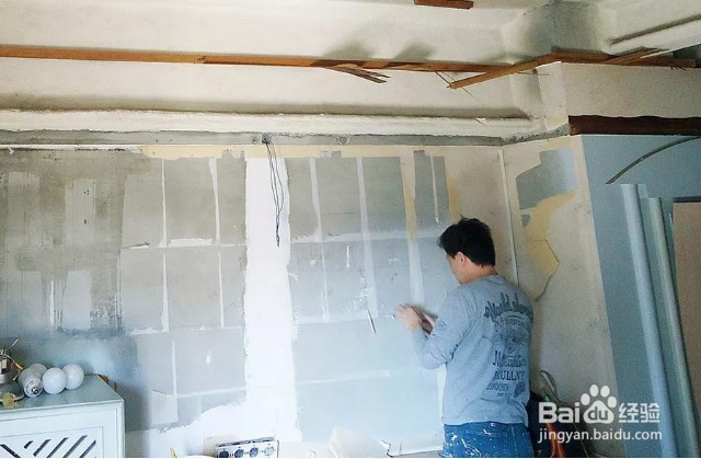 家里墙纸如何黏贴